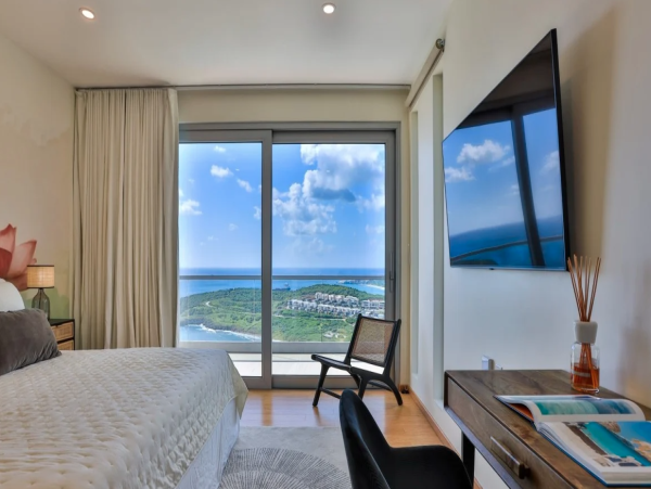 Luxury Oceanfront Villa in Indigo Bay, St. Maarten - Your Dream Getaway